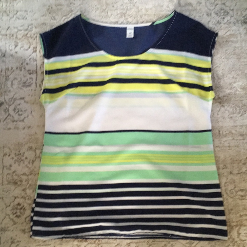 Short sleeve blouse